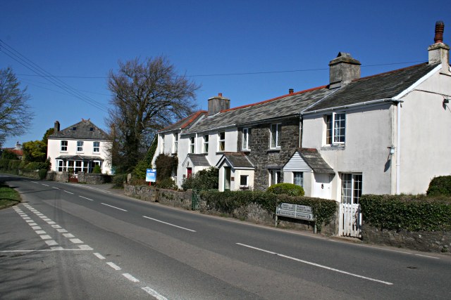 File:Terrace of houses along the main road at Bray Shop - geograph.org.uk - 409643.jpg