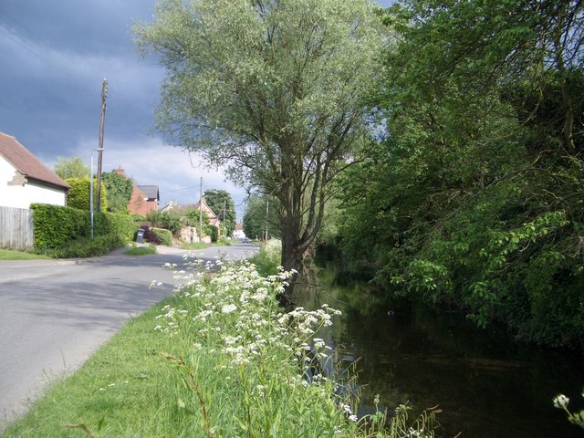 File:Village Road at Alconbury Weston - geograph.org.uk - 461581.jpg