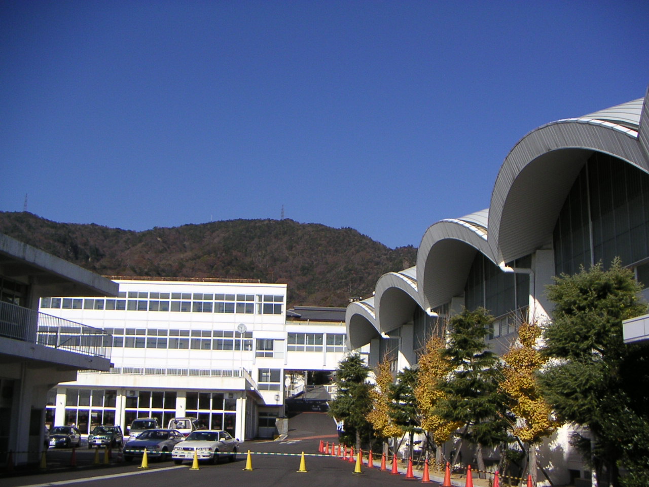 芦屋学園