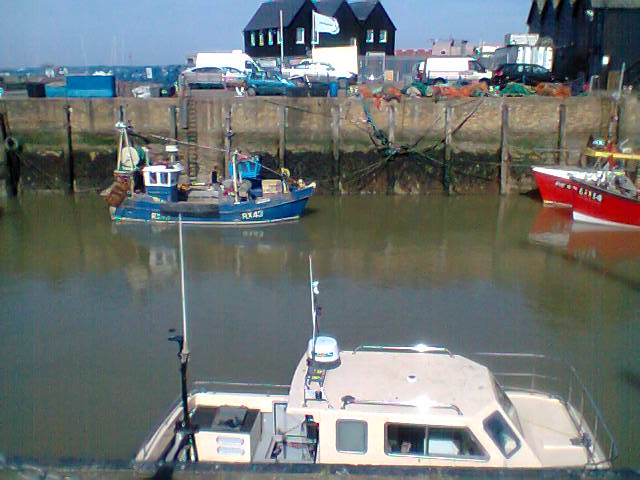 File:(17) Whitstable harbour, 20 March 2014.jpg