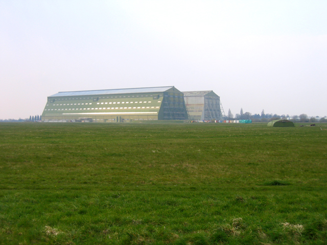 File:Airship hangars, Cardington, Beds - geograph.org.uk - 386264.jpg