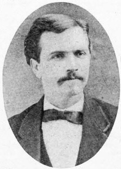 Comer in his mid-30s