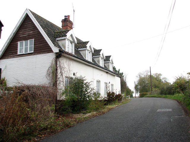File:Brooke Road past cottages in The Ling - geograph.org.uk - 1570511.jpg