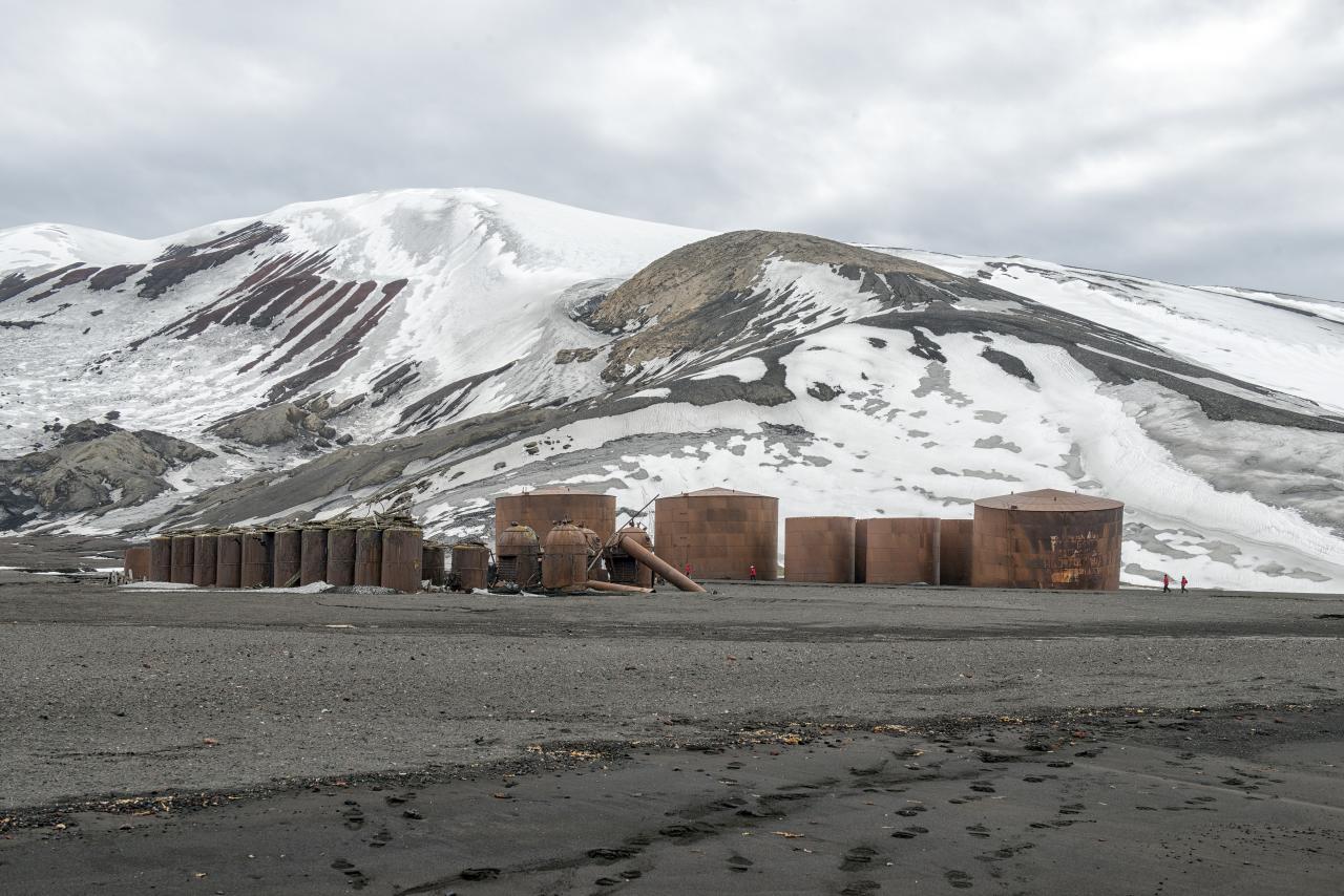 Deception island. Остров Десепшен. Южные Шетландские острова Антарктида. Десепшен. Фотографии острова Десепшен.