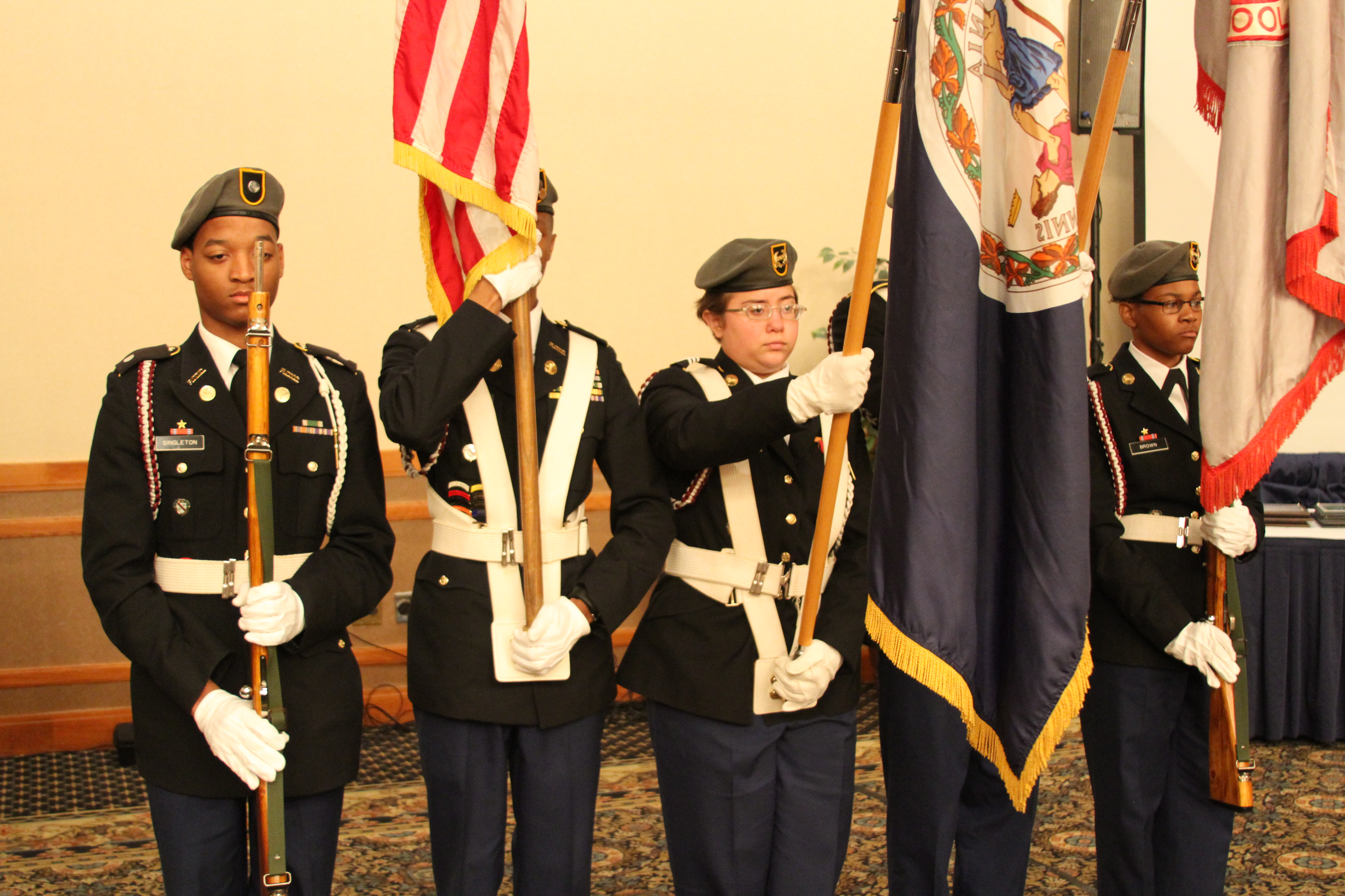 https://upload.wikimedia.org/wikipedia/commons/f/fa/Franklin_Military_Academy_JROTC_Color_Guard_%2834337488534%29.jpg