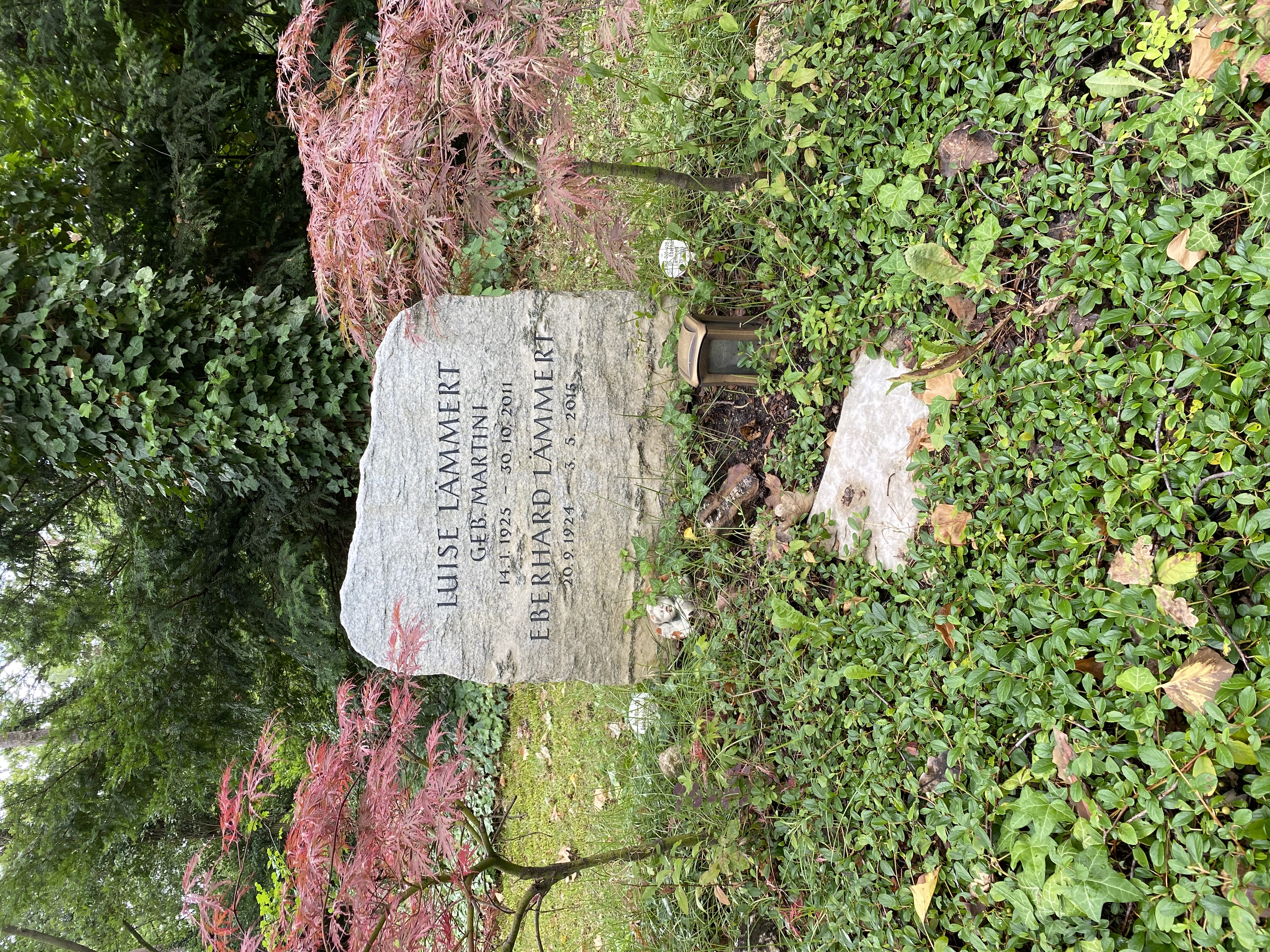 Grabstätte auf dem [[Waldfriedhof Zehlendorf