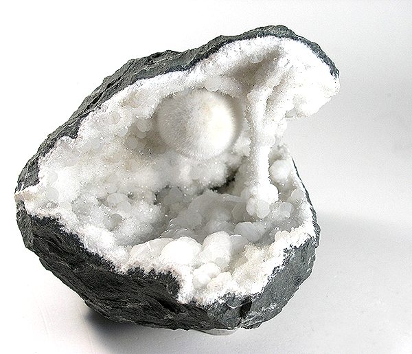 File:Gyrolite-Okenite-Quartz-pkn2a.jpg