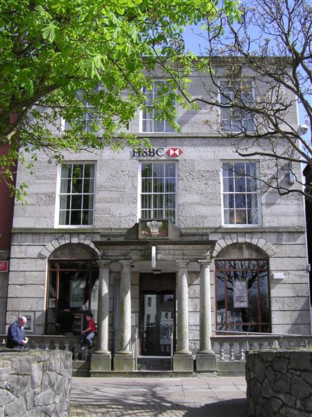 File:HSBC, Caernarfon - geograph.org.uk - 163338.jpg