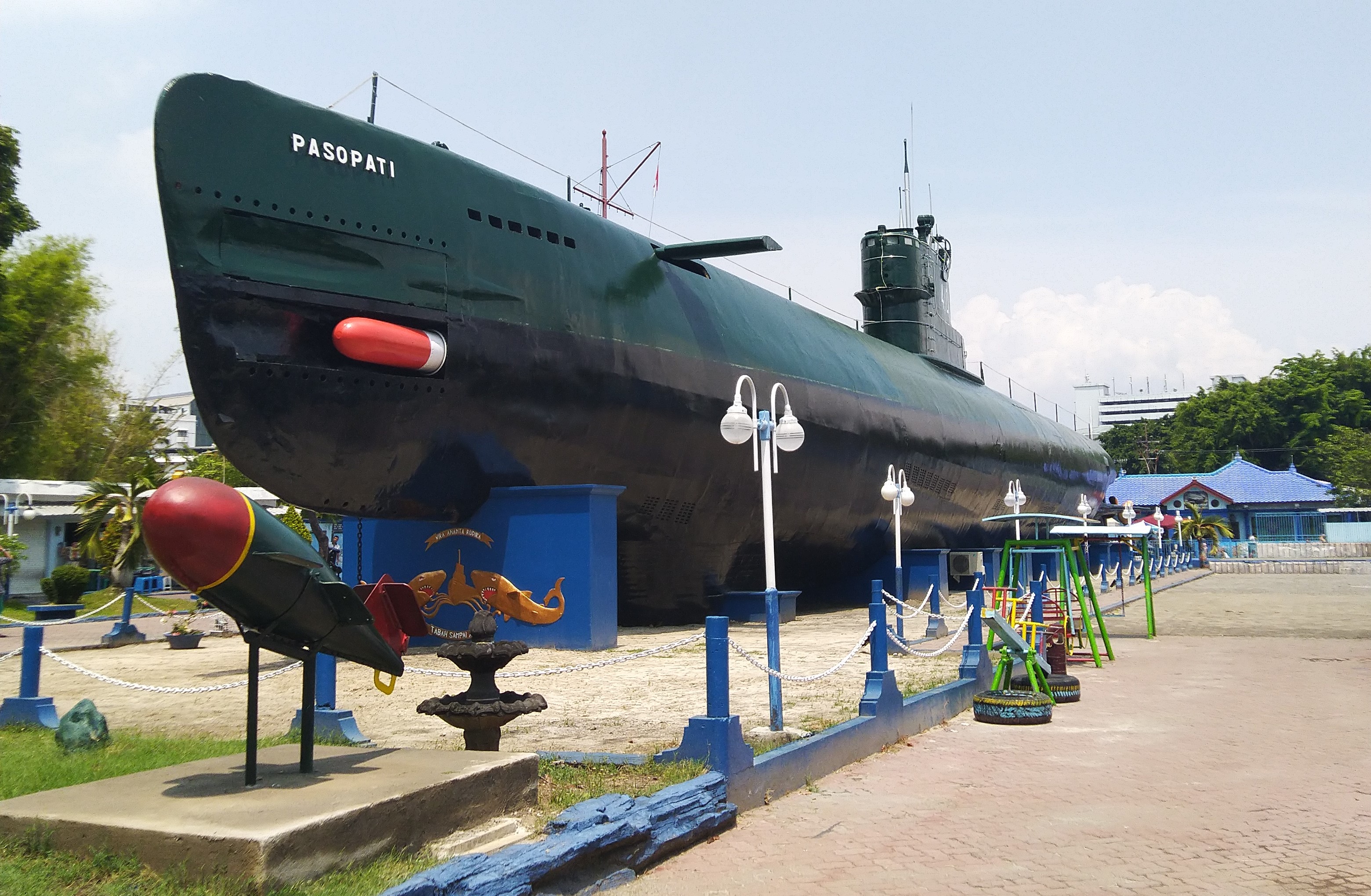 surabaya submarine