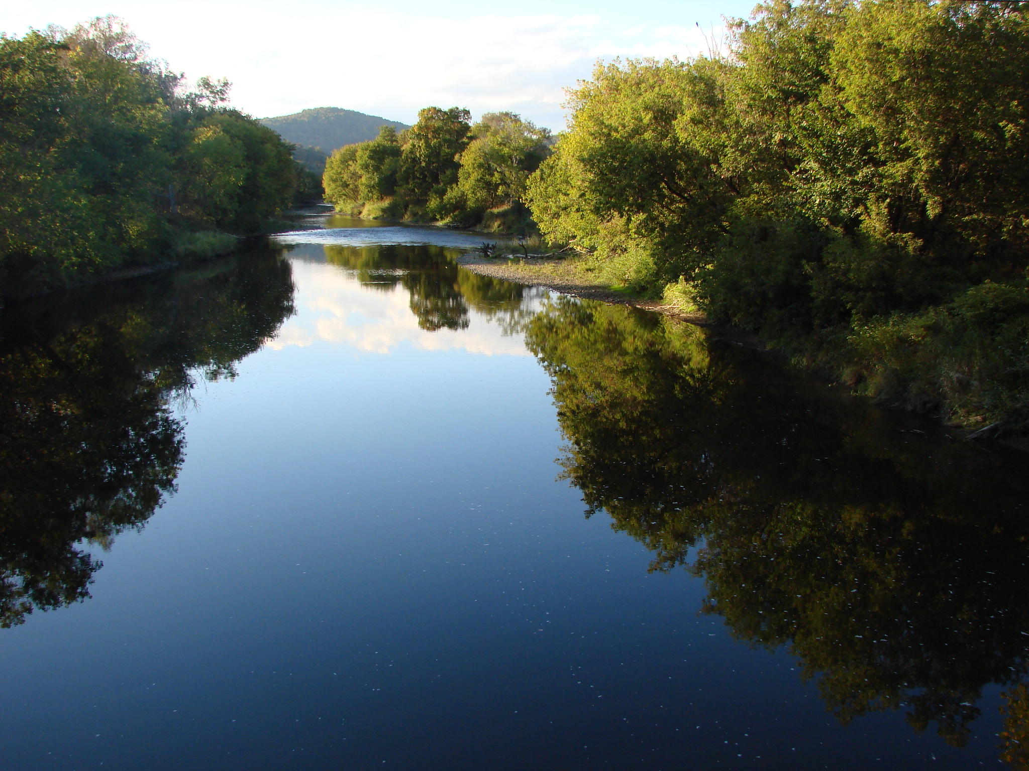 Discovering the Beauty of Lamoille River in Vermont