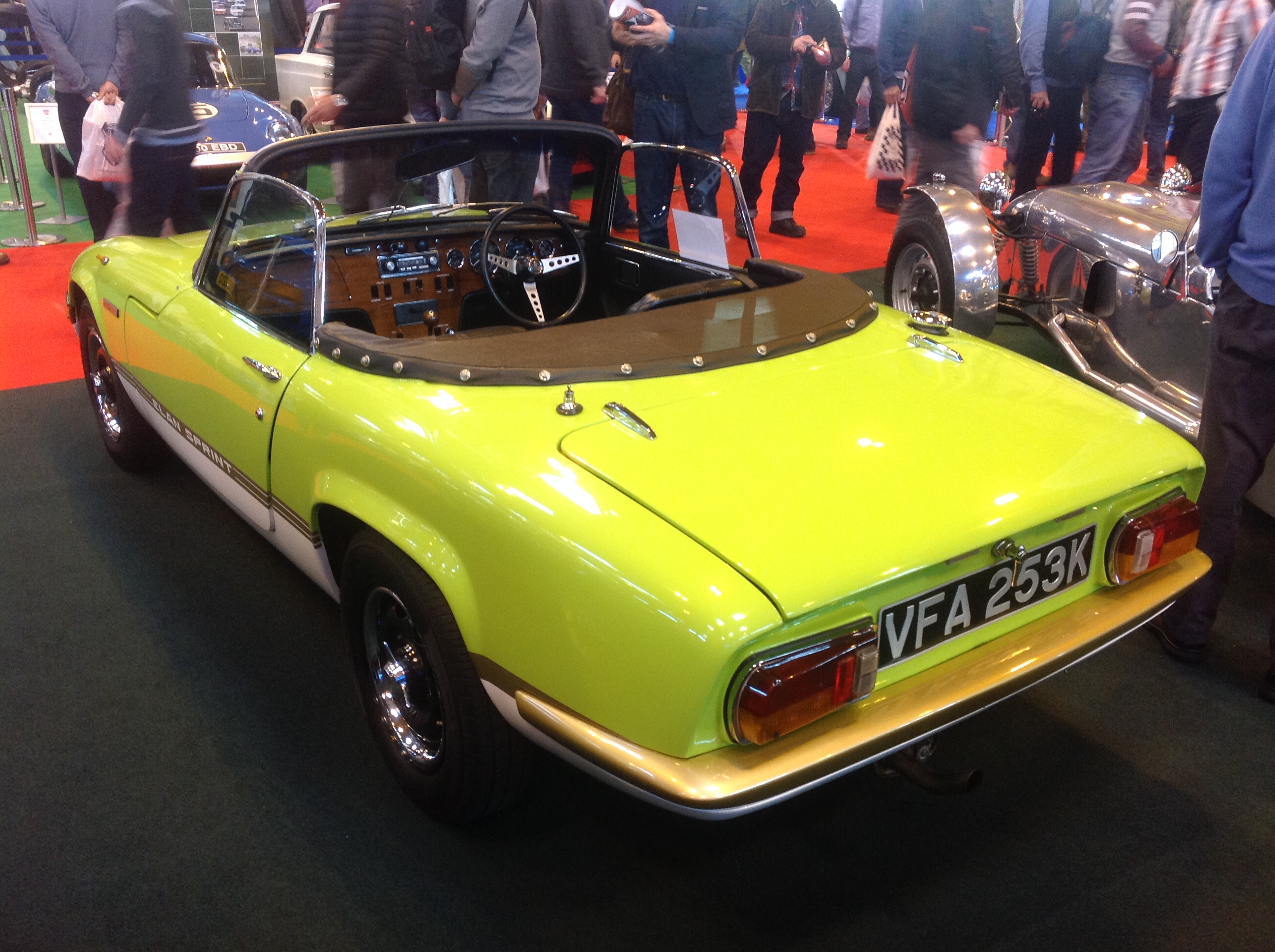 Lotus elan