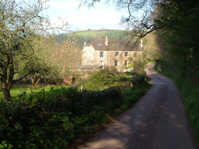 File:Mill at Painsford - geograph.org.uk - 160739.jpg