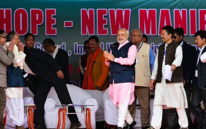 Sapam Keba with Narendra Modi in Imphal on stage on 8th February, 2014