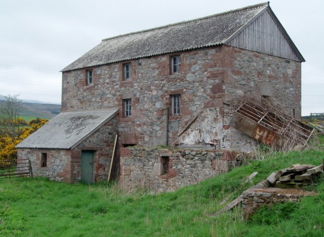 File:Old barn, Dalbog - geograph.org.uk - 422963.jpg