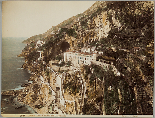 File:Sommer, Giorgio (1834-1914) - n. 2037 Amalfi. Grand Hôtel dei Cappuccini.jpg