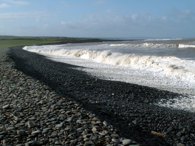 File:The Cobbled Beach of Llanrhystud - geograph.org.uk - 358401.jpg