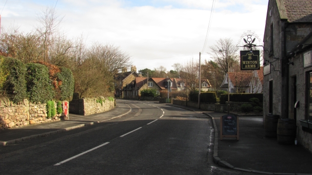 File:Winton Arms, Pencaitland (geograph 2284530).jpg