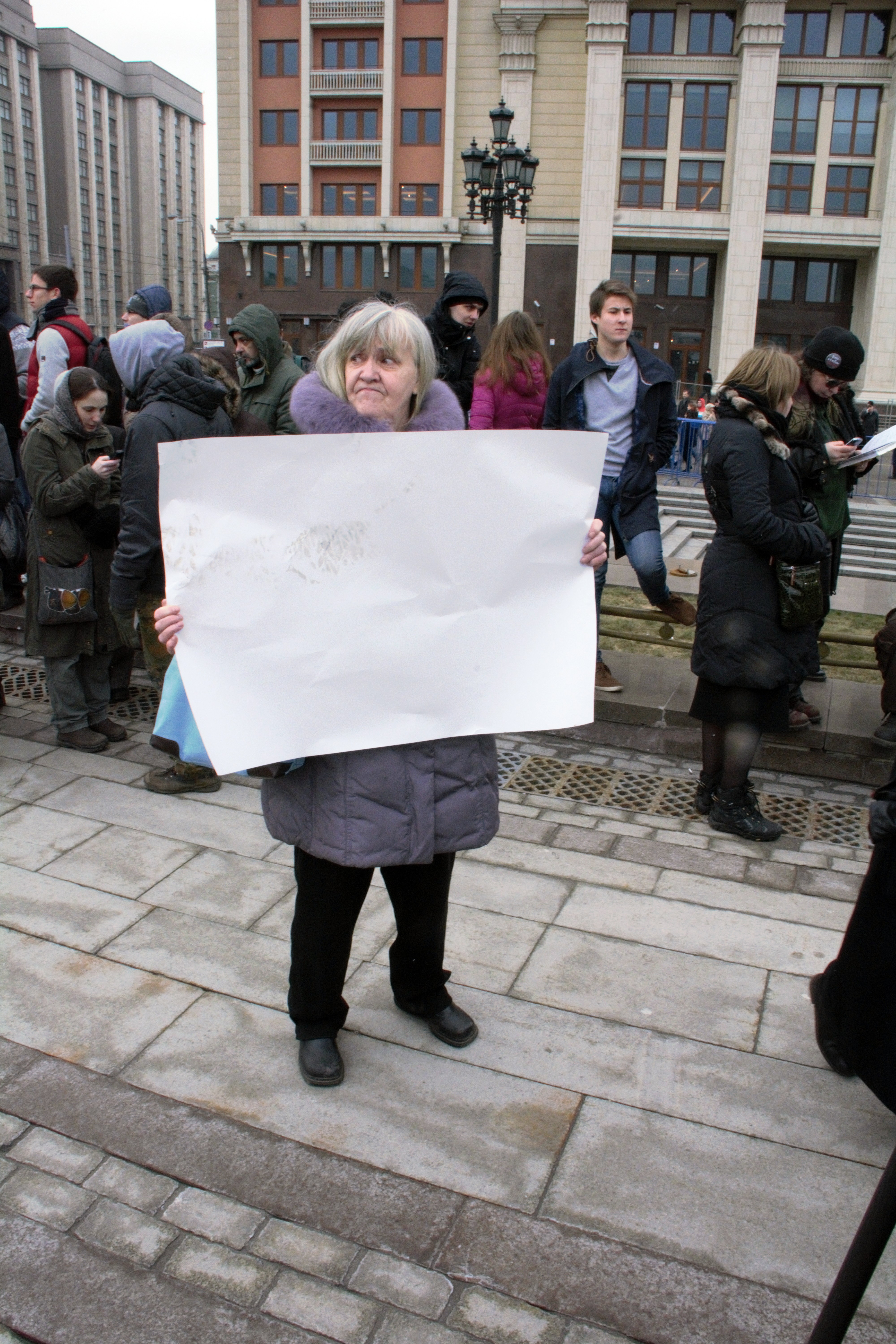 Интересное в сми сегодня. Антивоенный митинг в Москве. Митинг в Москве 2 февраля. Антивоенные протесты 2014. Митинги 2 февраля на Манежной.