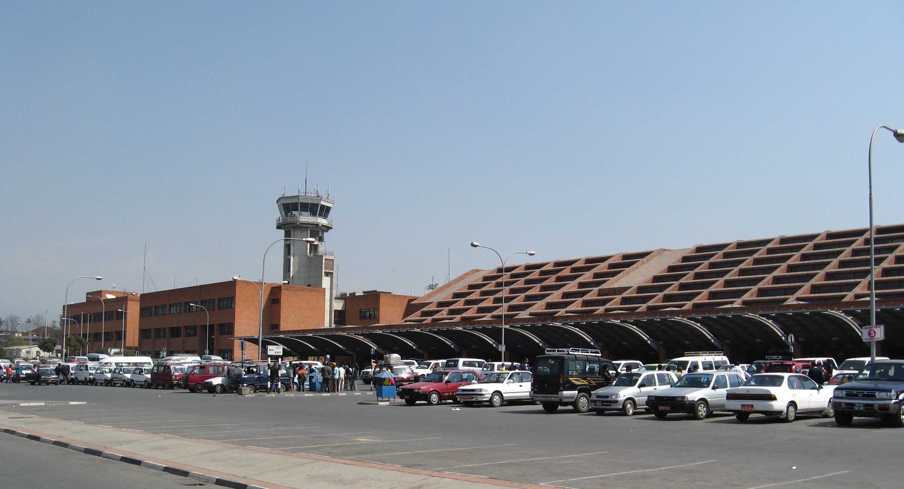 International Airport - Wikipedia
