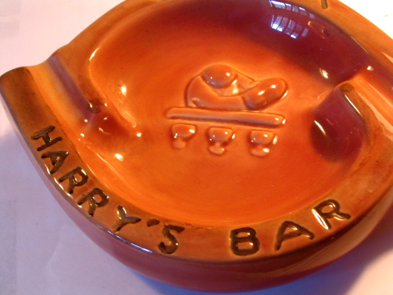 File:Ash tray from Harry's Bar in Venice.jpg