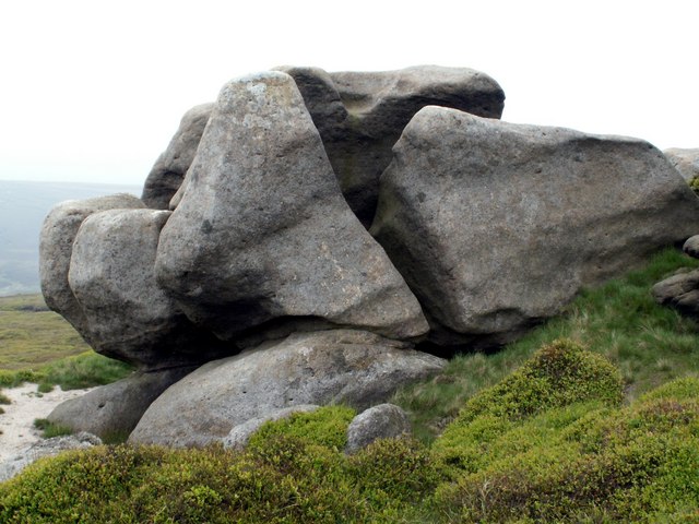 File:Barrow Stones rock feature. - geograph.org.uk - 457577.jpg