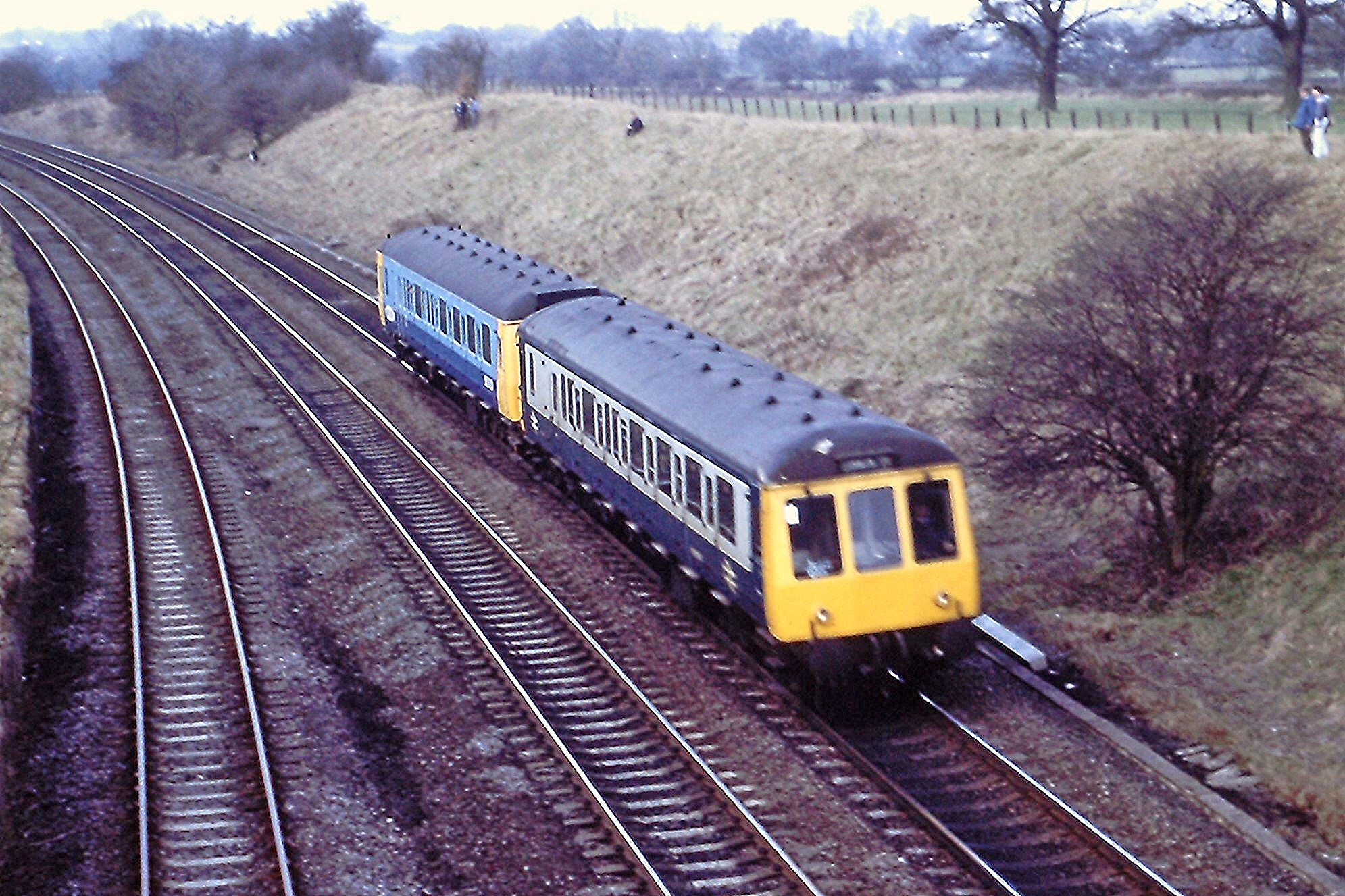 Bank march. British Rail class 150. Class 150. One Railways class 150.