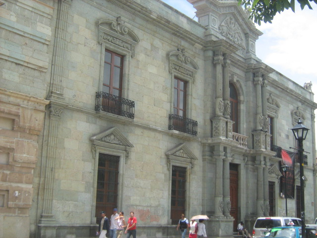 File:Edificio de cantera verde de Oaxaca. - panoramio.jpg