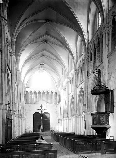 File:Eglise Saint-Eliphe - Nef, vue du choeur - Rampillon - Médiathèque de l'architecture et du patrimoine - APMH00006825.jpg