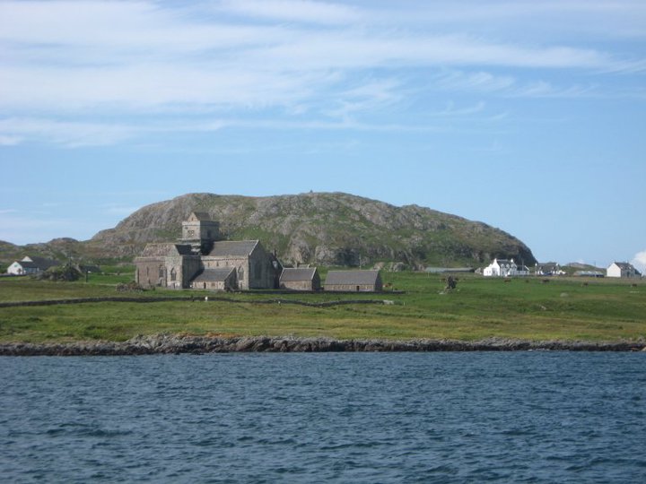 File:Iona DT.jpg