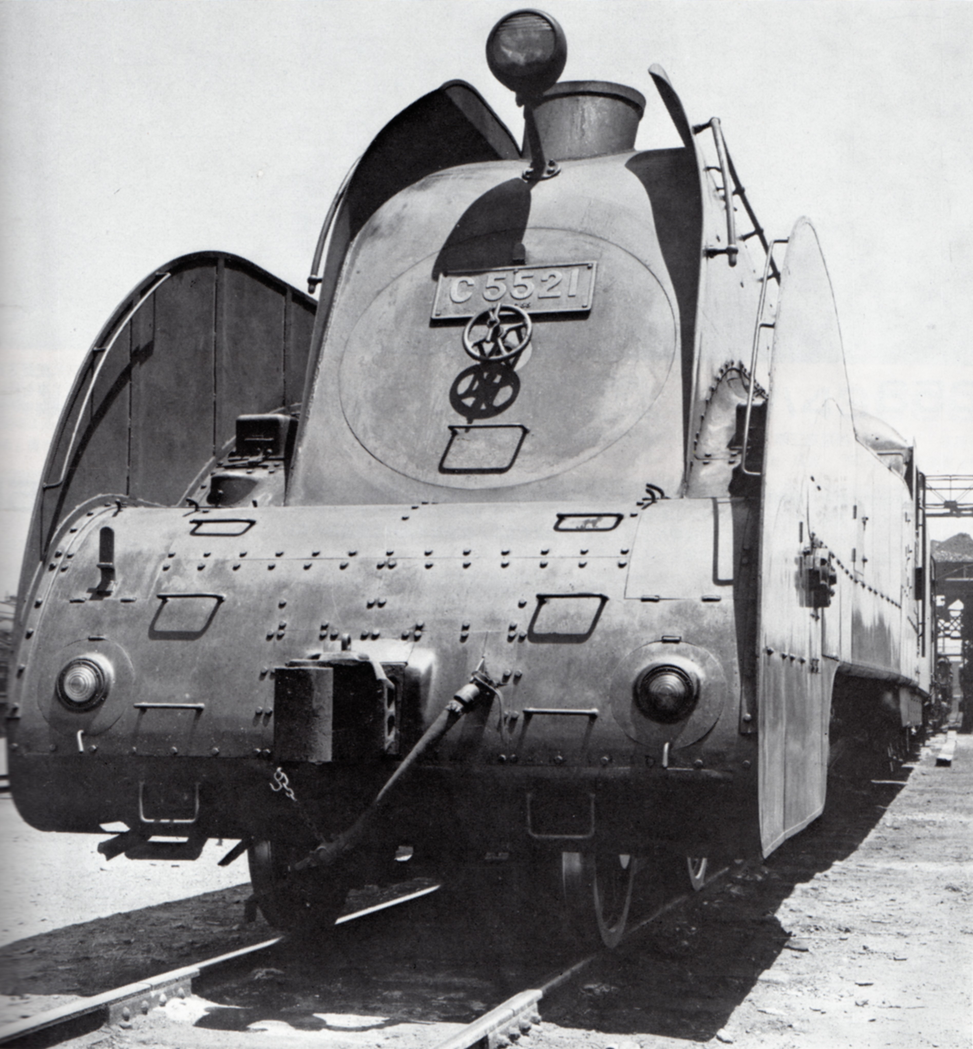 streamlined steam locomotives