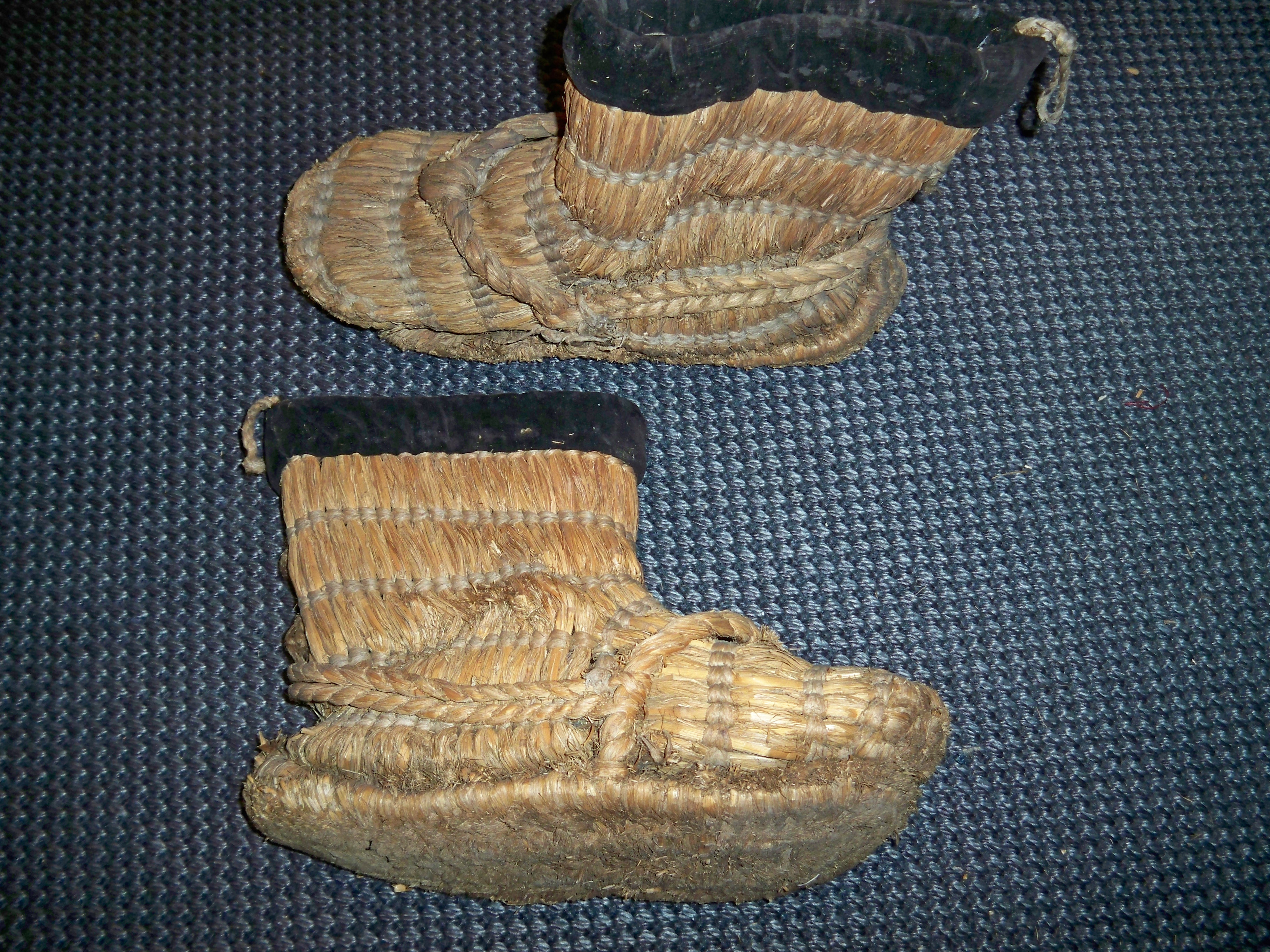Japanese fukagutsu (snow boots).JPG 