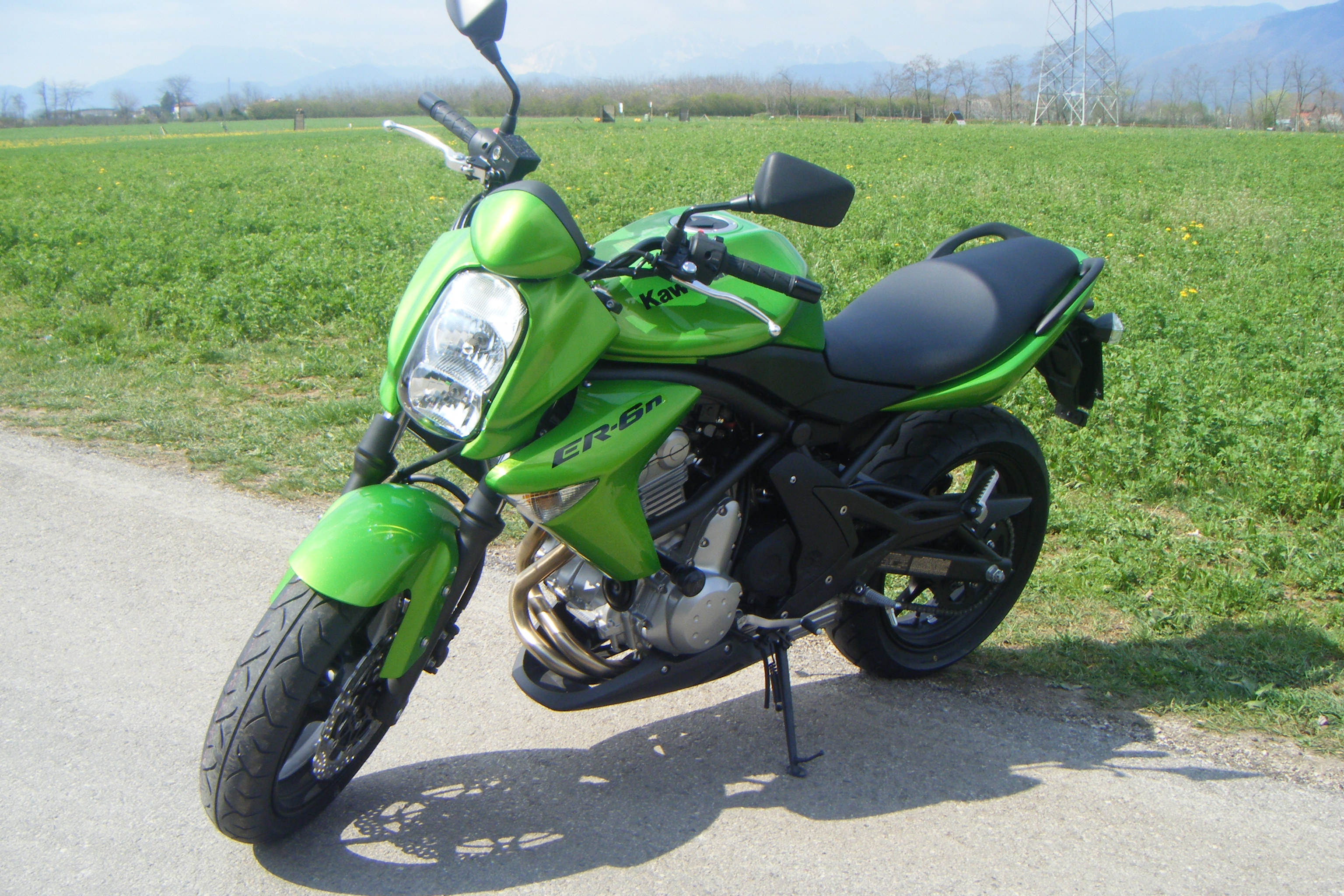 תוצאת תמונה עבור ‪Kawasaki ER6N‬‏