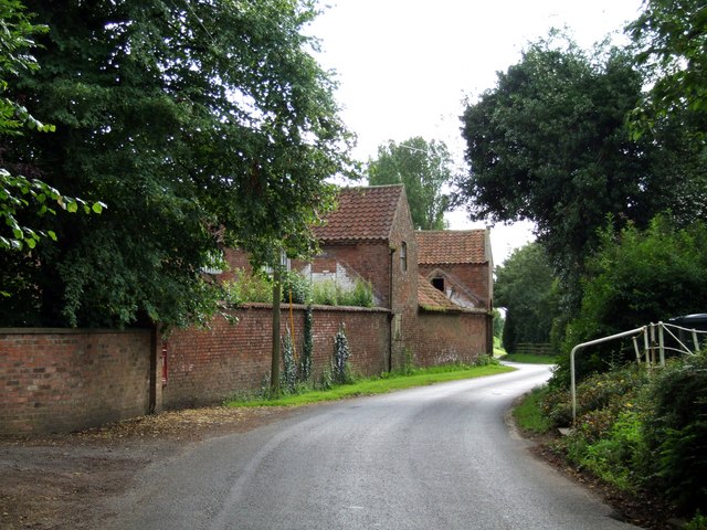 File:Manor House, Langton - geograph.org.uk - 525000.jpg