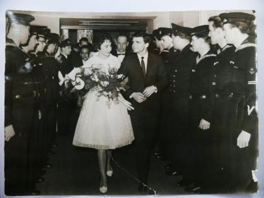 File:Monika Krause-Fuchs marriage with Jesús Jiménez Escobar in Warnemünde 1962.jpg