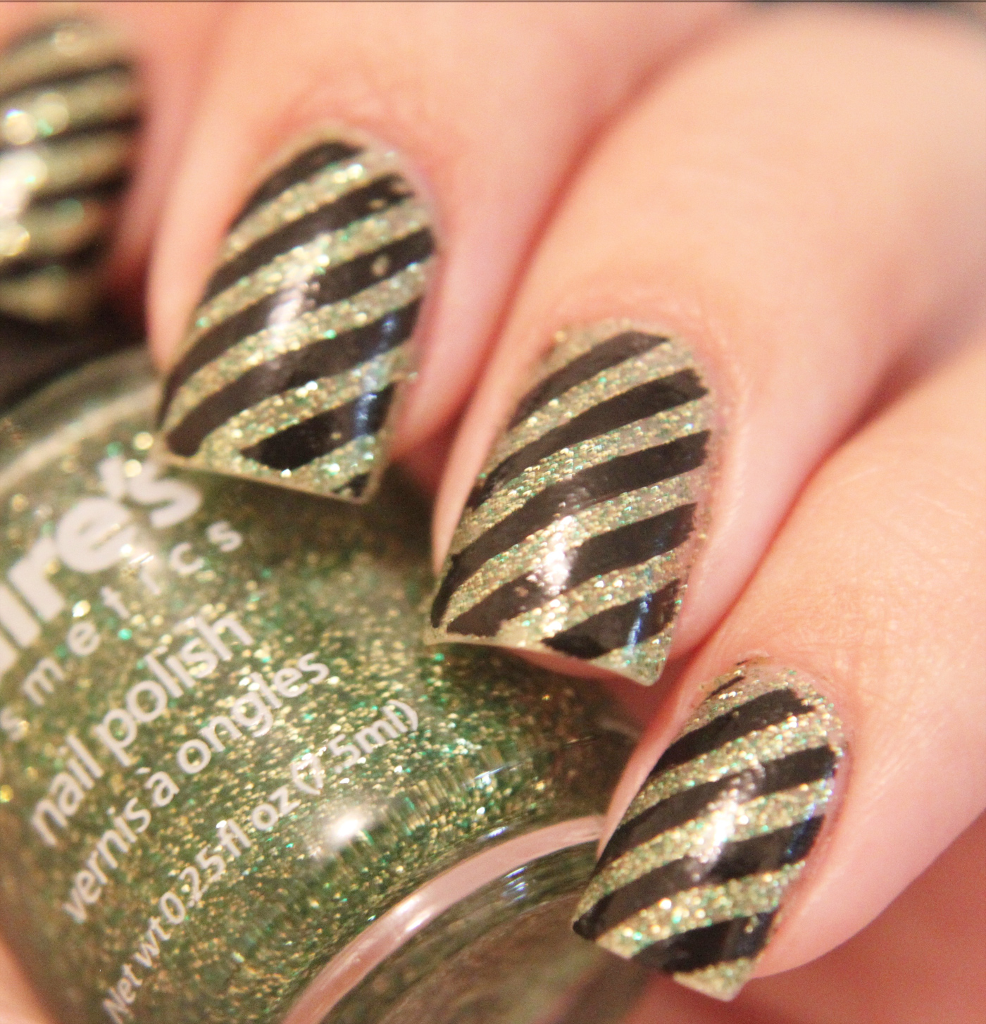 striped nails | midn1ghtbutterfly