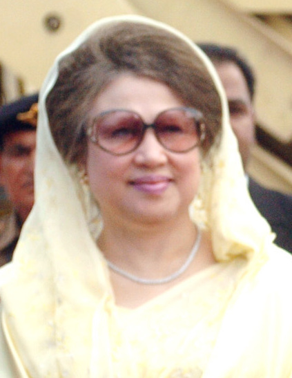 File:Prime Minister of Bangladesh Khaleda Zia received at IGI Airport, New Delhi on 20-03-2006 (cropped).jpg