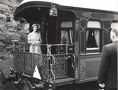 Queen Elizabeth II arriving in Leura for her visit to Leuralla during the 1954 Australian Royal Tour