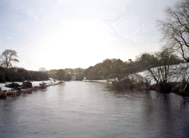 File:River Annan - geograph.org.uk - 413240.jpg