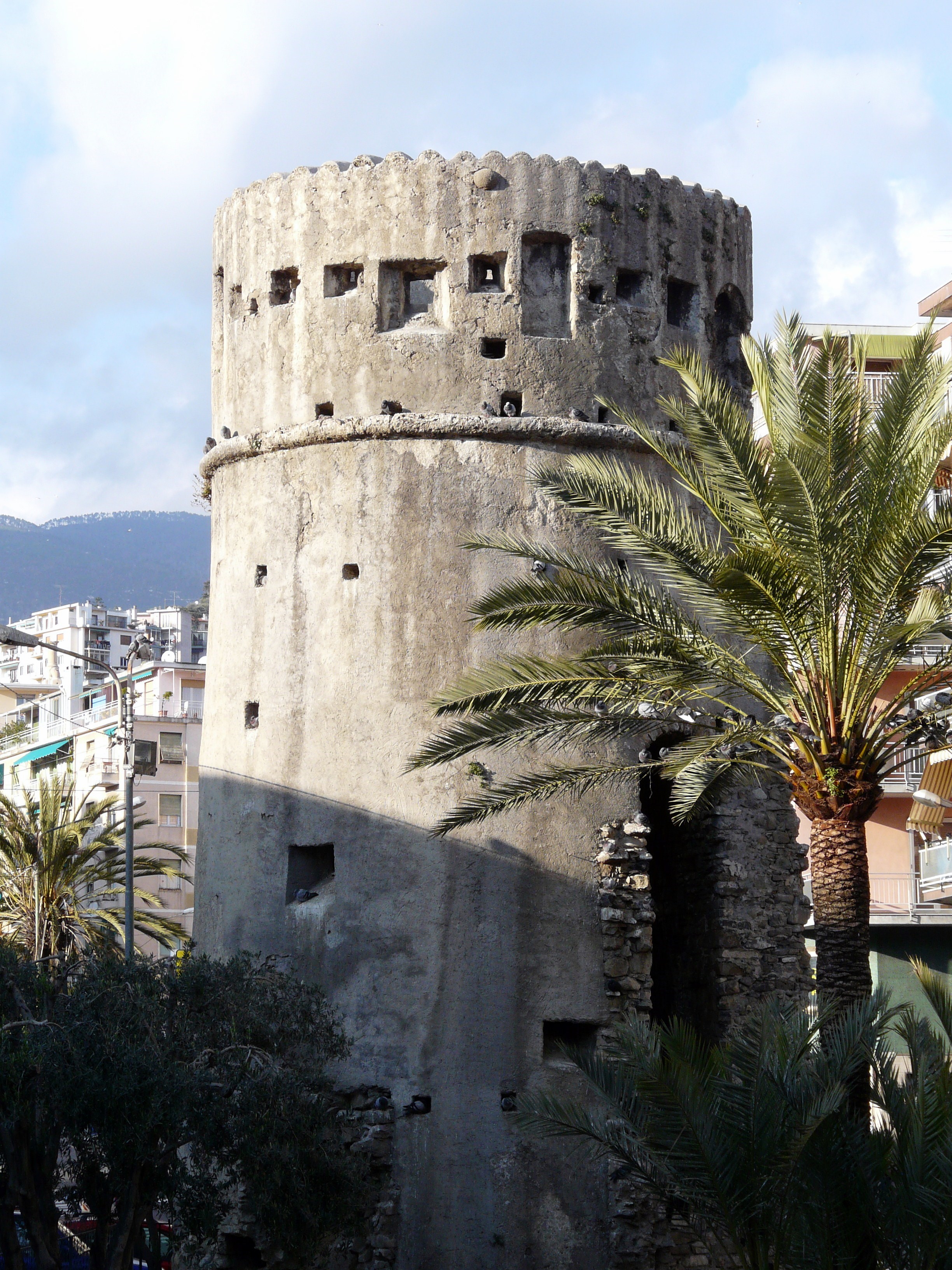 File: Sanremo-torre saracena.jpg - Wikimedia Commons