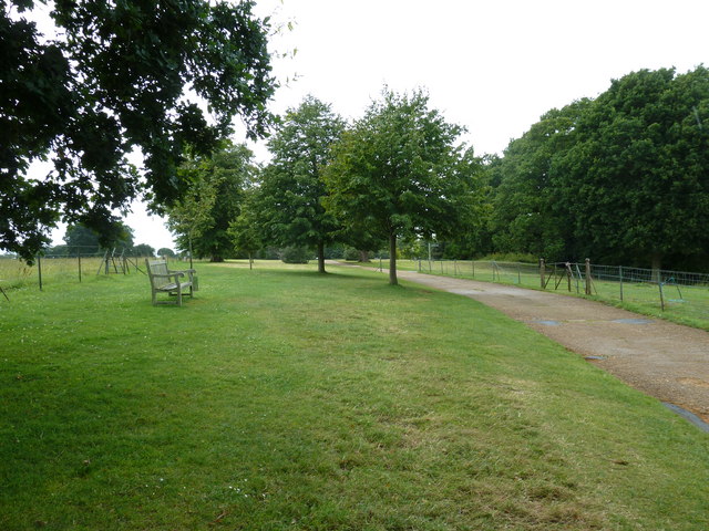 Seat on the path from Swiss Cottage back to the "Big House" - geograph.org.uk - 2532686