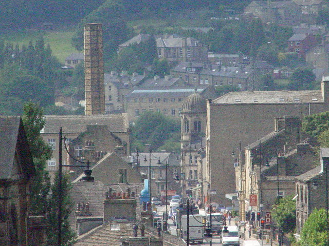 File:Sowerby Bridge in 2005.jpg