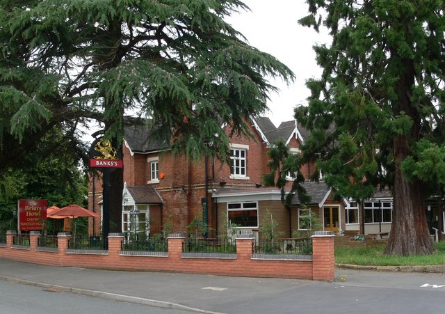 File:The Briars Hotel - geograph.org.uk - 499503.jpg