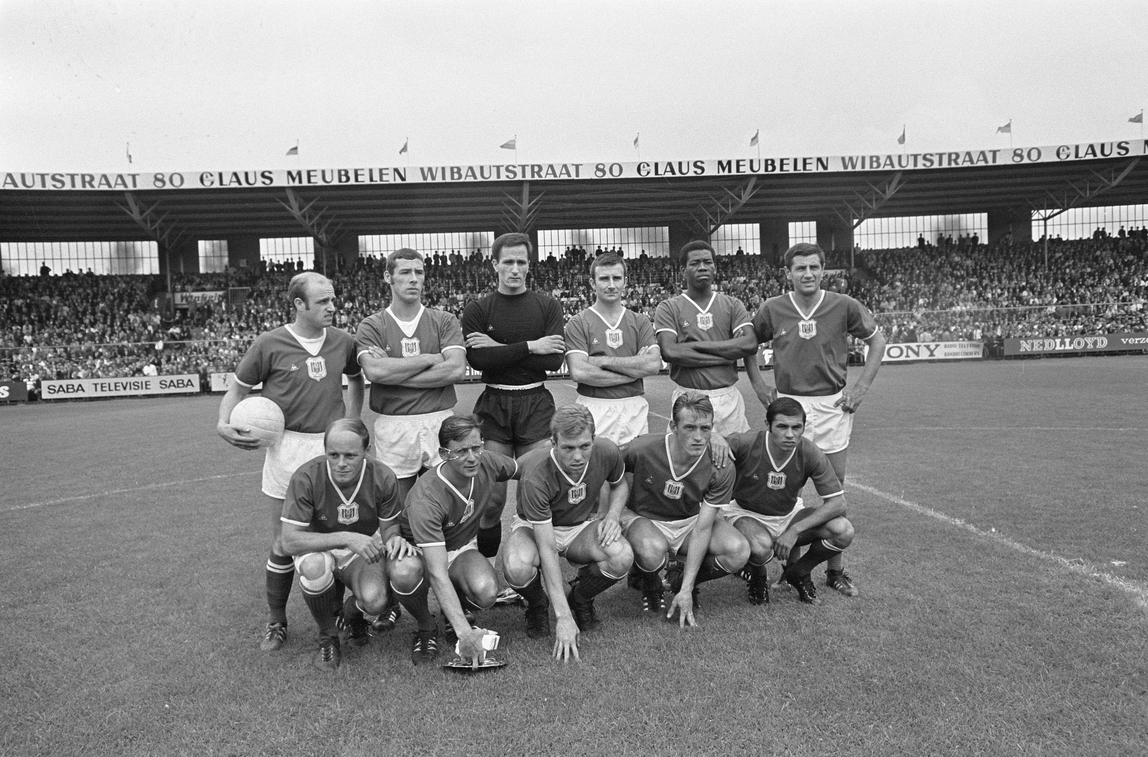 File Ajax Tegen Anderlecht Elftal Anderlecht Bestanddeelnr 920 5749 Jpg Wikimedia Commons