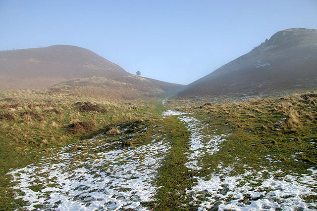 File:An Eildon Hills path - geograph.org.uk - 1137612.jpg