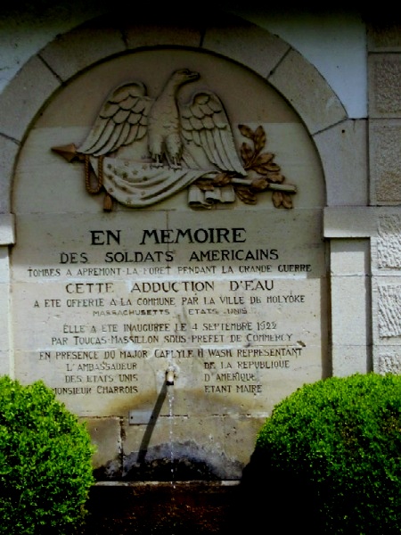 File:Apremont Fountain.jpg