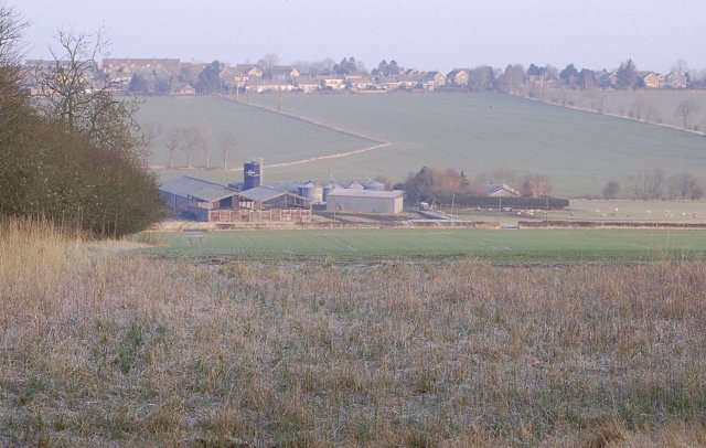 File:Burnside Farm - geograph.org.uk - 692629.jpg