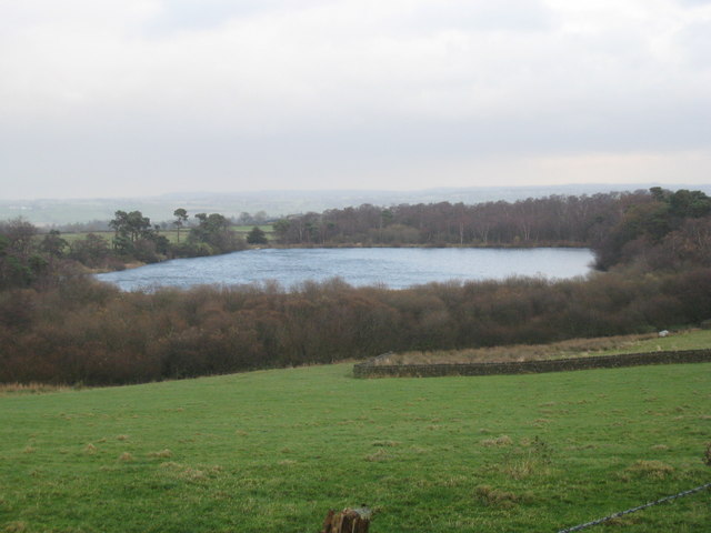 File:Crag Pond - geograph.org.uk - 1593927.jpg