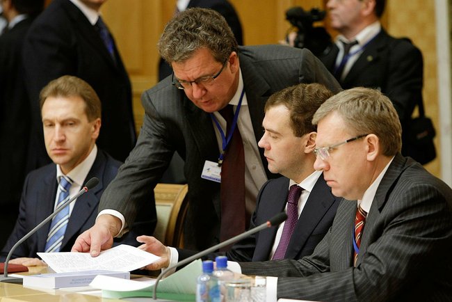 File:Dmitry Medvedev in Belarus 27 November 2009-9.jpg