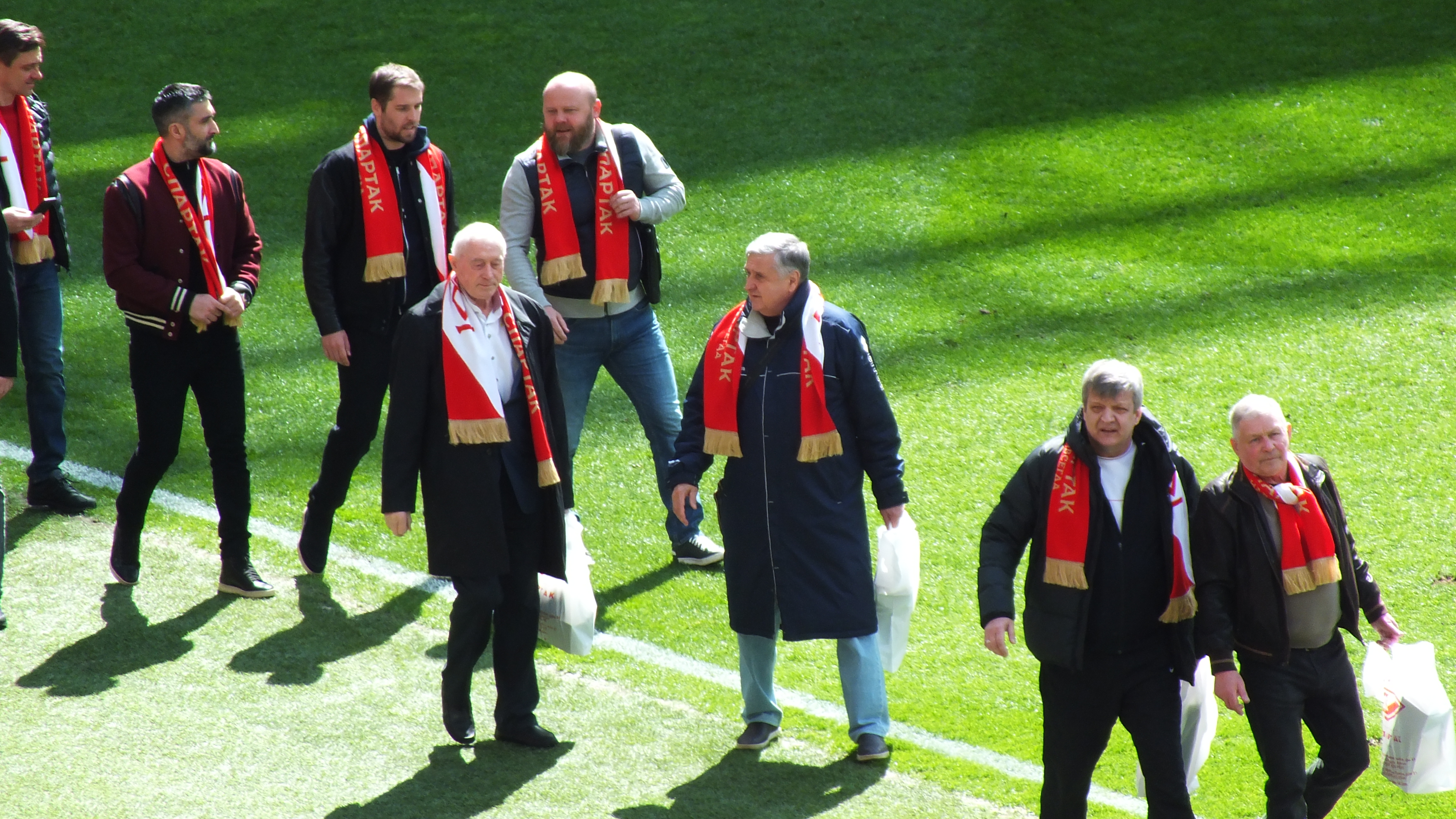 File:FC Spartak Moscow vs. FC Krylia Sovetov Samara, 1 May 2022, dear  guests of Spartak (02).jpg - Wikimedia Commons