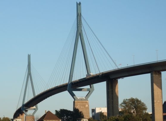 File:Hamburg Köhlbrandbrücke-edit.jpg